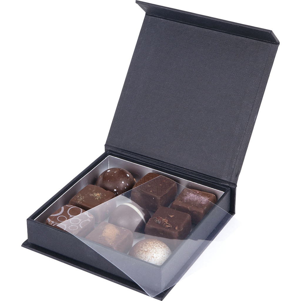 BLACK IS BLACK magnet low 11